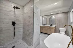 3635 Tolland Rd, Huber Heights, OH 44122 - Photo 12