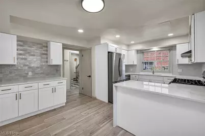 3635 Tolland Road, Huber Heights, OH 44122 - Photo 8