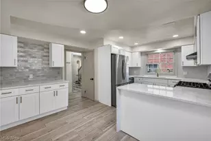 3635 Tolland Rd, Huber Heights, OH 44122 - Photo 8