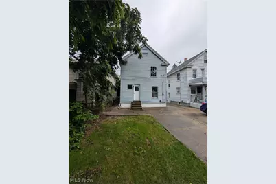 807 Woodland Avenue, Elyria, OH 44035 - Photo 2