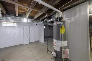 530 E High St, Uhrichsville, OH 44683 - Photo 24