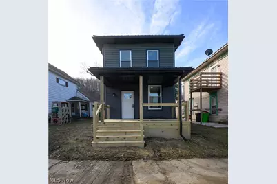 530 E High Street, Uhrichsville, OH 44683 - Photo 1