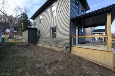 530 E High Street, Uhrichsville, OH 44683 - Photo 2