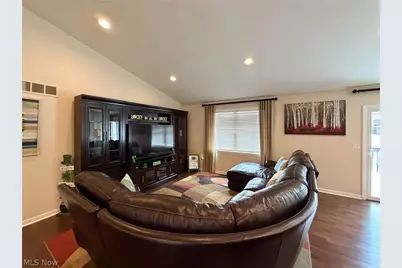 1343 Courtland Road, Weirton, WV 26062 - Photo 14