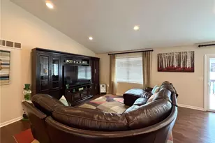 1343 Courtland Rd, Weirton, WV 26062 - Photo 14