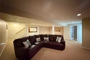 1343 Courtland Rd, Weirton, WV 26062 - Photo 40