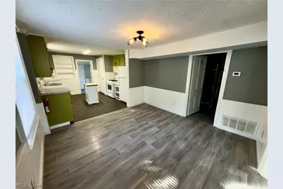 142 Beaver Court, Amherst, OH 44001 - Photo 6