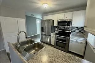 142 1/2 Beaver Ct, Amherst, OH 44001 - Photo 8