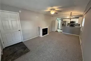 142 1/2 Beaver Ct, Amherst, OH 44001 - Photo 4