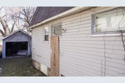 2407 Trussit Avenue, Youngstown, OH 44505 - Photo 18