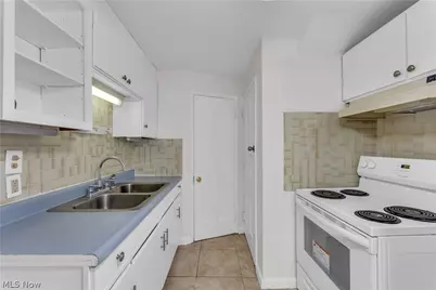 19518 Shakerwood Road, Beachwood, OH 44122 - Photo 10