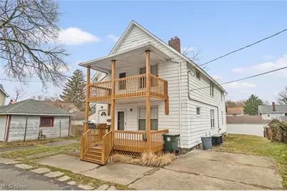 2112 Iris Court NW, Canton, OH 44709 - Photo 2