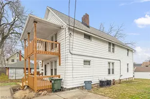 2112 Iris Ct NW, Canton, OH 44709 - Photo 4