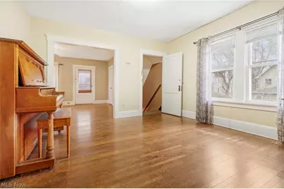 2112 Iris Court NW, Canton, OH 44709 - Photo 6