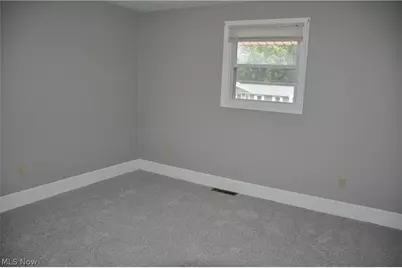 7615 Stuhldreher Street NW, Massillon, OH 44646 - Photo 10