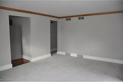 7615 Stuhldreher Street NW, Massillon, OH 44646 - Photo 8