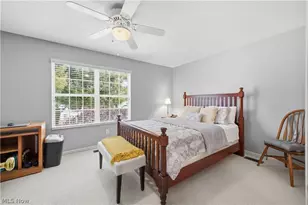 246 Village Ct, Columbiana, OH 44408 - Photo 10