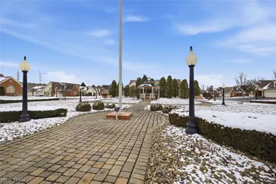 246 Village Court, Columbiana, OH 44408 - Photo 18