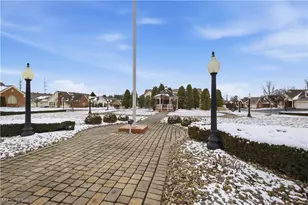 246 Village Ct, Columbiana, OH 44408 - Photo 18