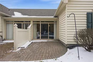 246 Village Ct, Columbiana, OH 44408 - Photo 16