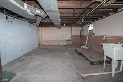 2226 Mahoning Avenue, Warren, OH 44483 - Photo 18