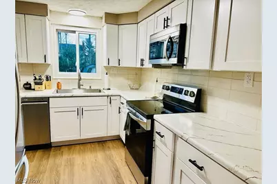 7666 Micawber, Warren, OH 44484 - Photo 6