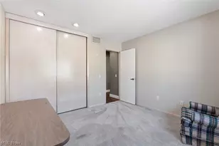 32933 Woodspring Cir, North Ridgeville, OH 44039 - Photo 16