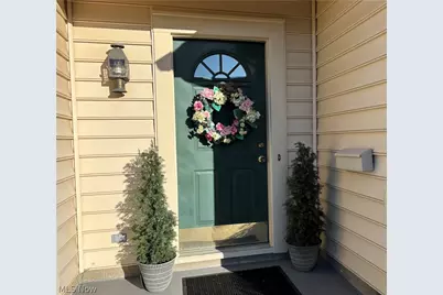 147 Village Court, Columbiana, OH 44408 - Photo 4