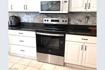 147 Village Court, Columbiana, OH 44408 - Photo 14