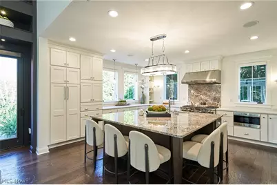 17552 Gates Landing Drive, Chagrin Falls, OH 44023 - Photo 10