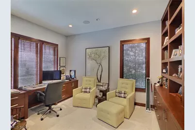 191 Bridgeport Way, Mayfield Heights, OH 44124 - Photo 8