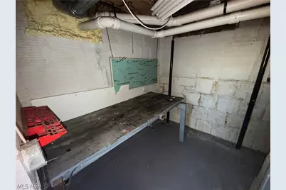 403 Burrows Avenue, East Liverpool, OH 43920 - Photo 38