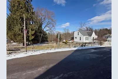 403 Burrows Avenue, East Liverpool, OH 43920 - Photo 4