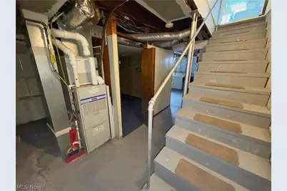 403 Burrows Avenue, East Liverpool, OH 43920 - Photo 32