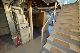 403 Burrows Ave, East Liverpool, OH 43920 - Photo 32