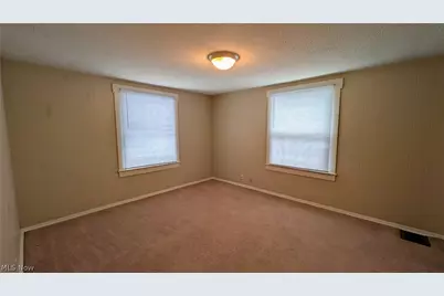 605 17th Street NW, Canton, OH 44703 - Photo 6