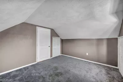 4890 Northwood Drive, Sheffield Lake, OH 44054 - Photo 38