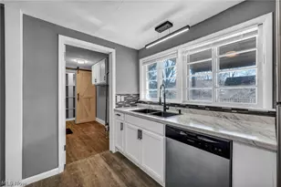 4890 Northwood Dr, Sheffield Lake, OH 44054 - Photo 42