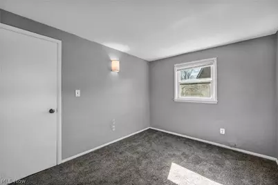 4890 Northwood Drive, Sheffield Lake, OH 44054 - Photo 22