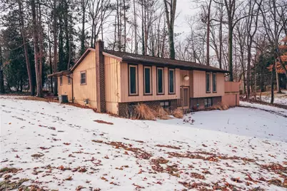 156 W Ingleside Drive, Akron, OH 44319 - Photo 2