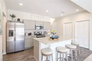 3544 Bushwillow Dr, Green, OH 44685 - Photo 6