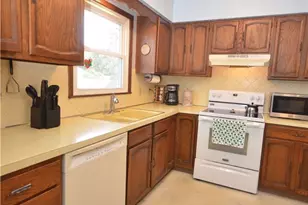 27 E Overdale Dr, Tallmadge, OH 44278 - Photo 16