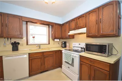 27 E Overdale Drive, Tallmadge, OH 44278 - Photo 14