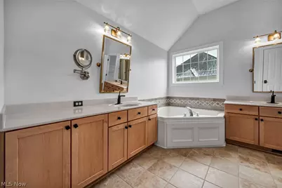 5551 Brook Run Drive, Medina, OH 44256 - Photo 32