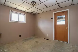 17638 Laurel Ave, Lake Milton, OH 44429 - Photo 10