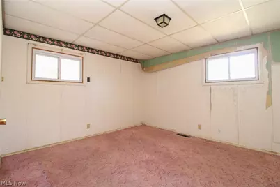 17638 Laurel Avenue, Lake Milton, OH 44429 - Photo 8