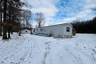 10175 Oyster Rd, Alliance, OH 44601 - Photo 2