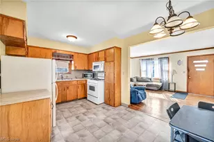 627 Lincoln Ave, Barberton, OH 44203 - Photo 10