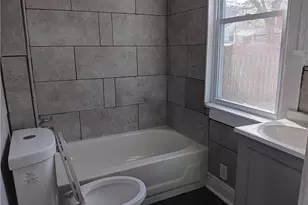 1124 E 114th St, Loveland, OH 44108 - Photo 6