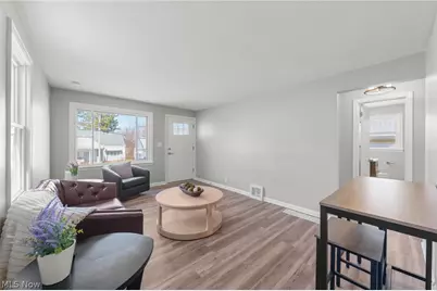 1610 Colonial Boulevard NE, Canton, OH 44714 - Photo 10